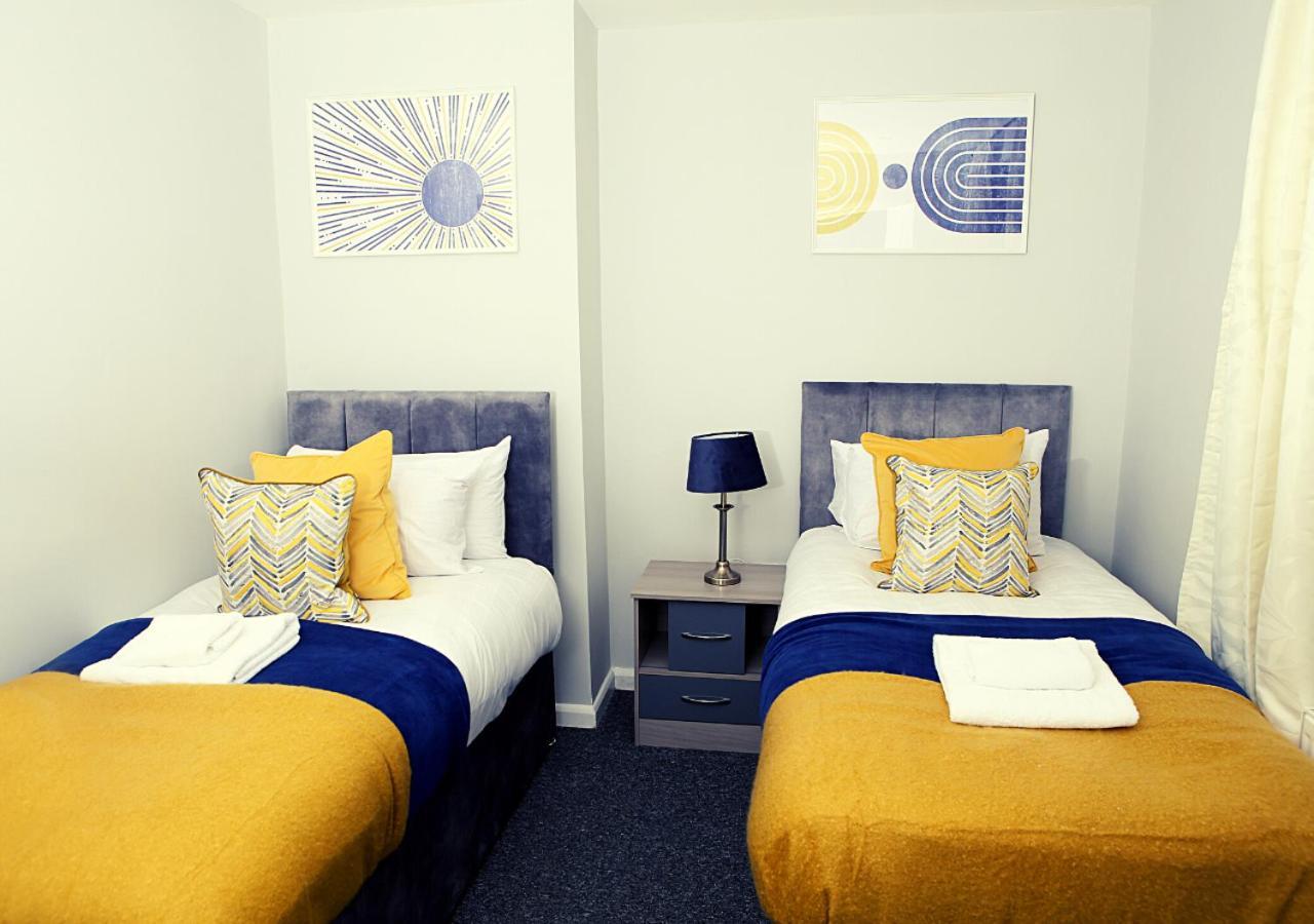 3-Bed House With Parking Near London O2 Apartment Exterior photo