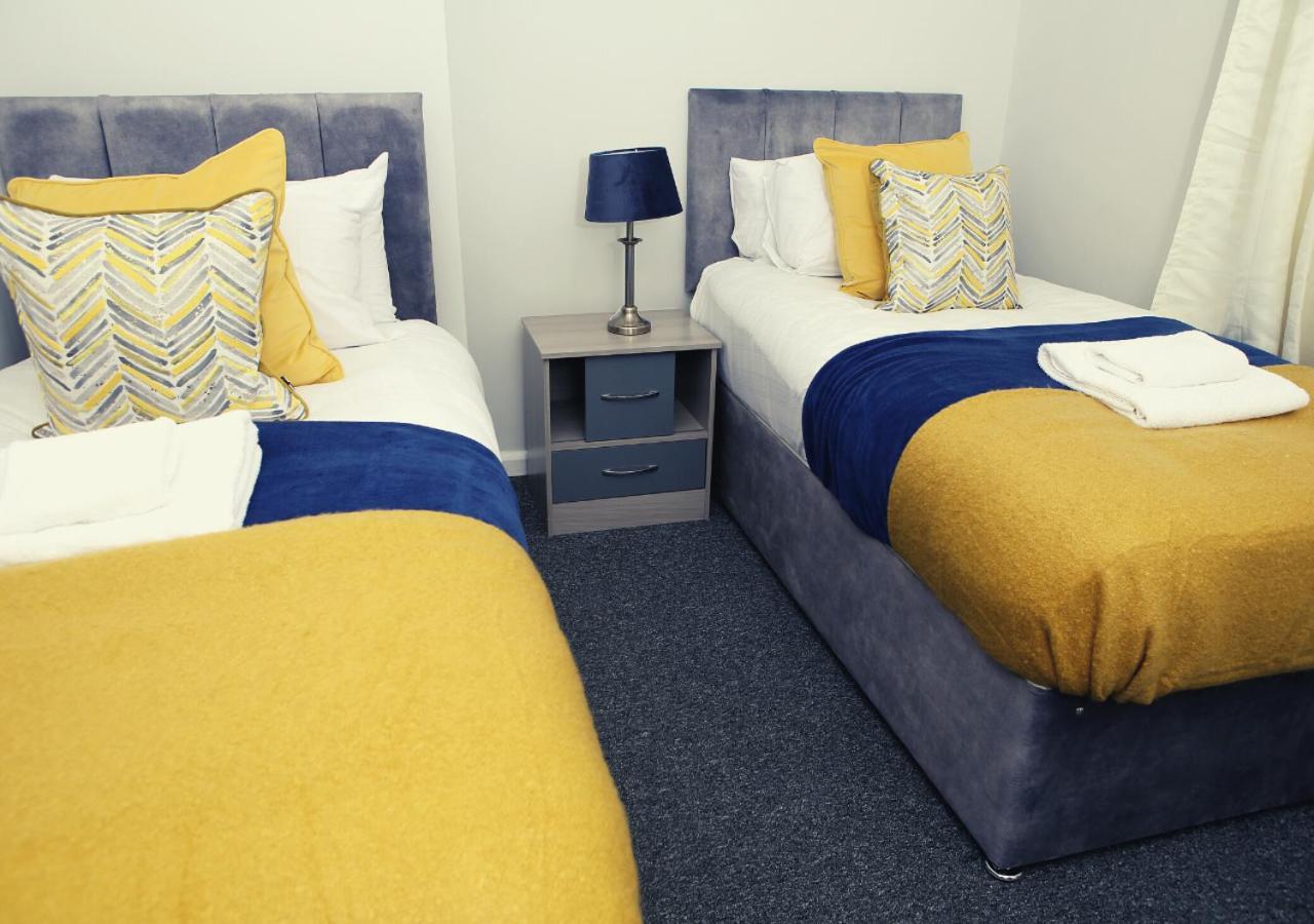 3-Bed House With Parking Near London O2 Apartment Exterior photo